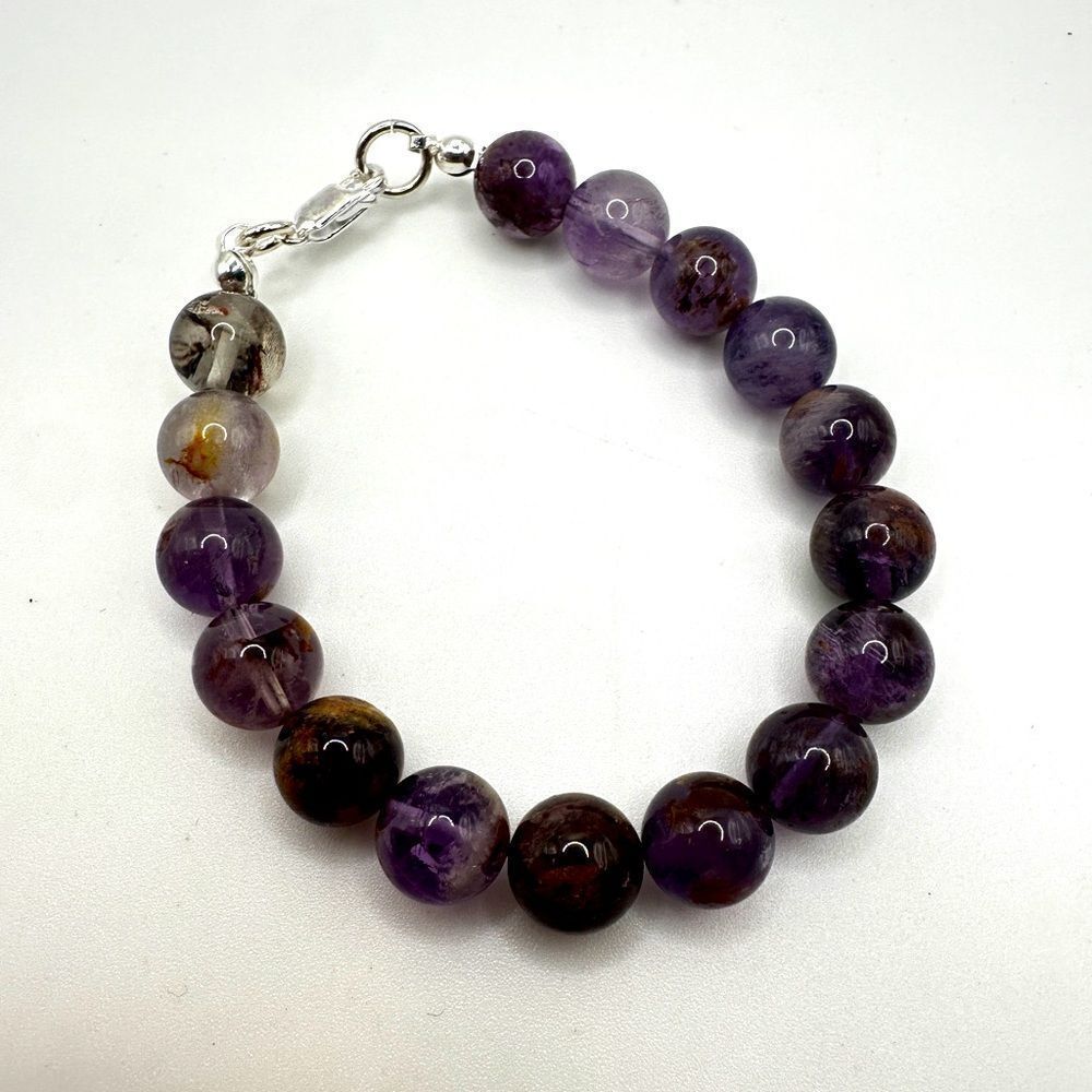 NWOT Super 7 beaded bracelet with sterling silver‎ hardware!